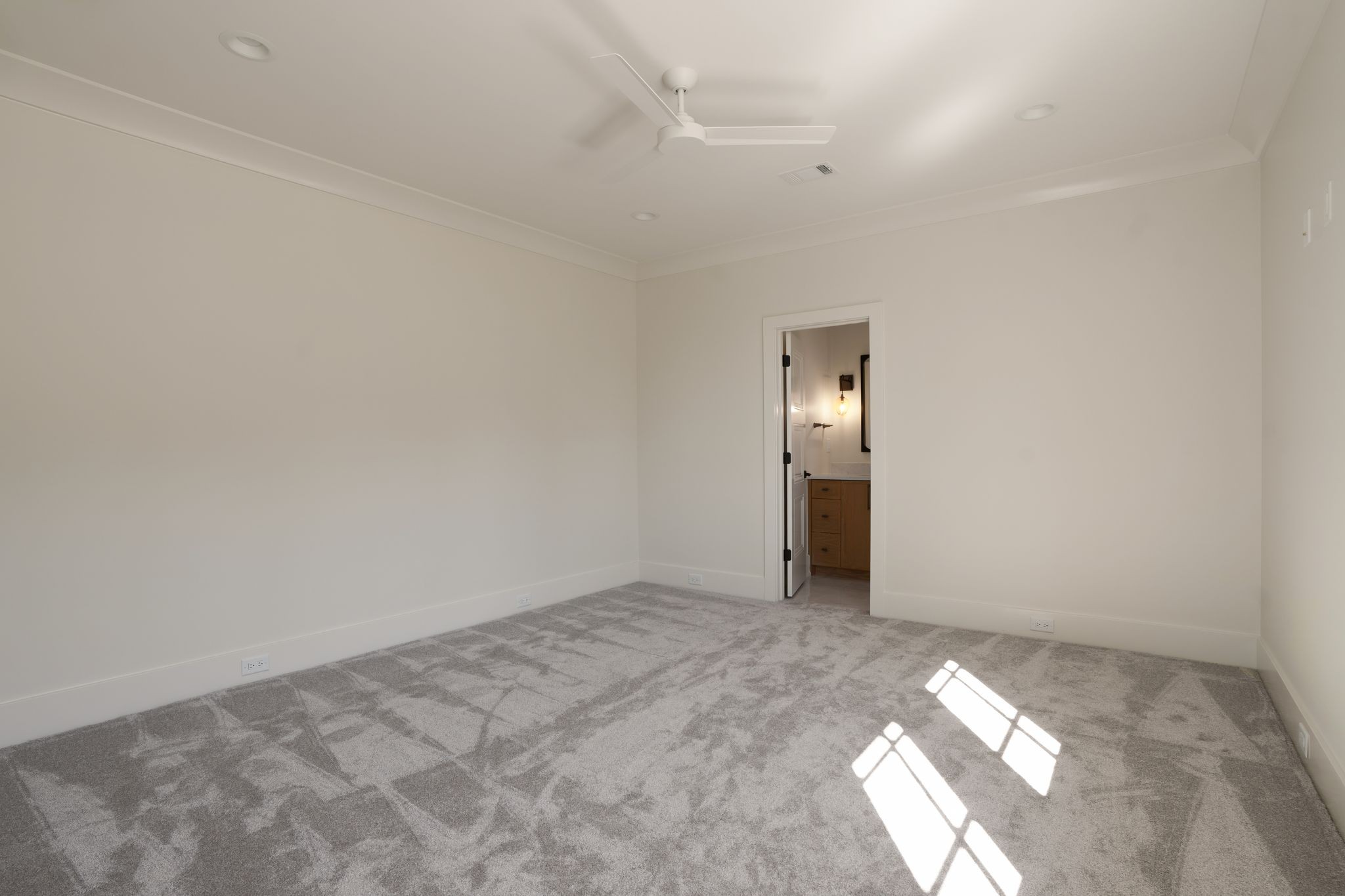 1073 Pennington Pvt Way