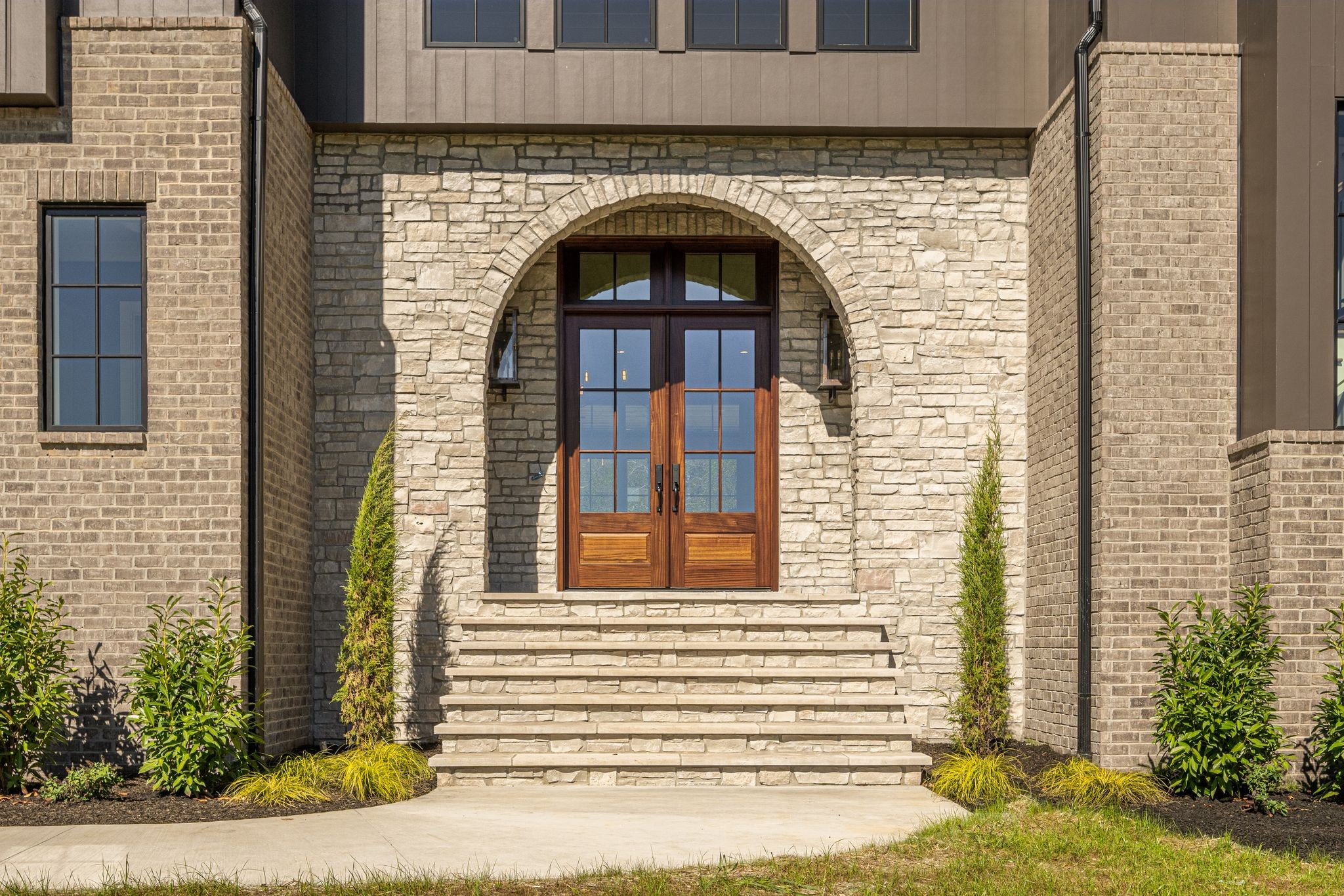 1073 Pennington Pvt Way