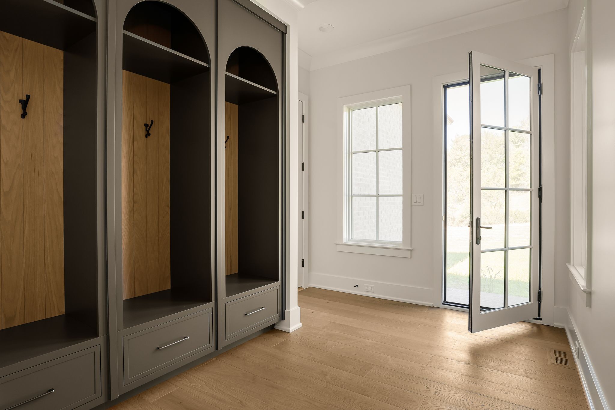 1073 Pennington Pvt Way