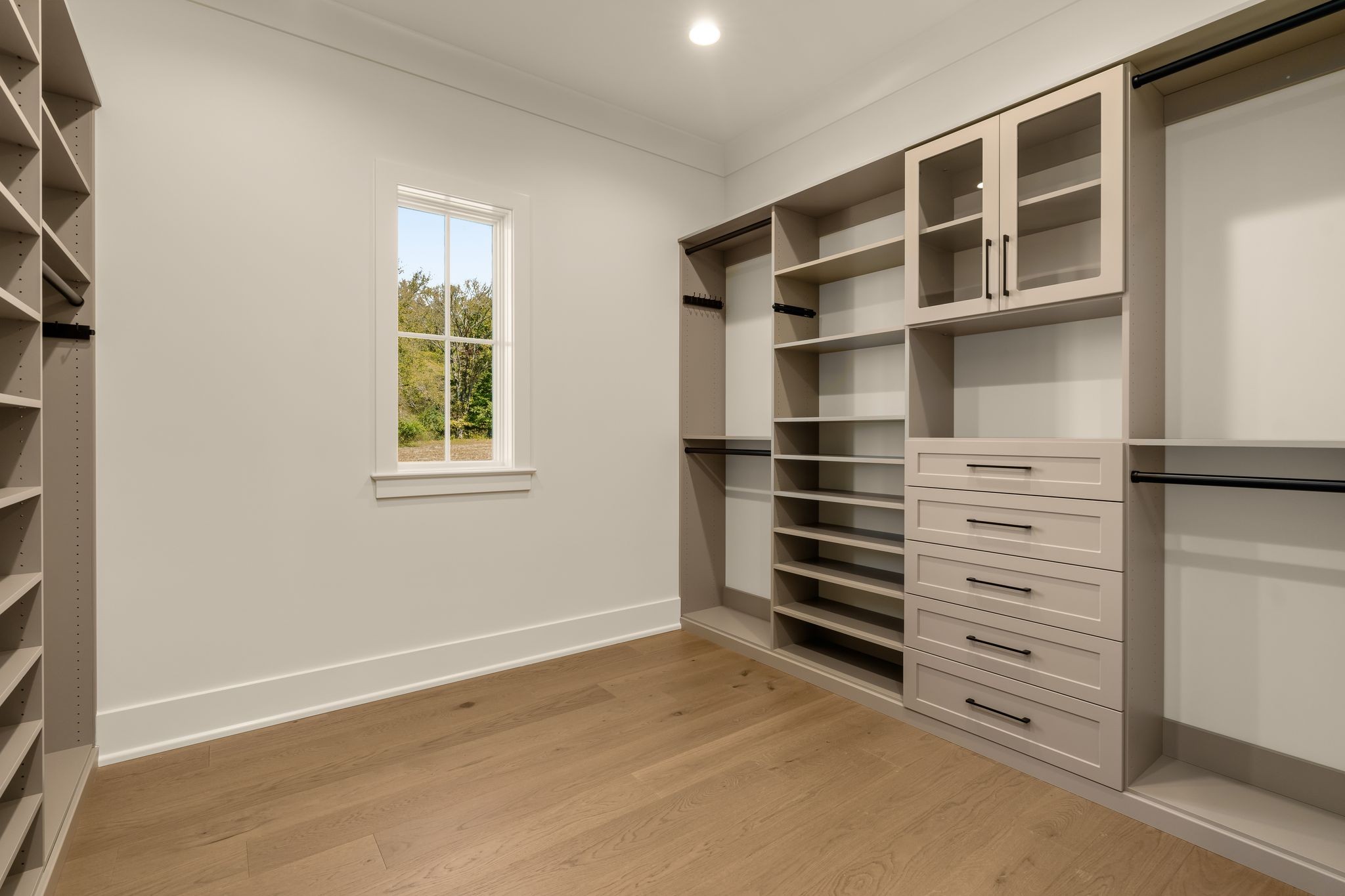 1073 Pennington Pvt Way