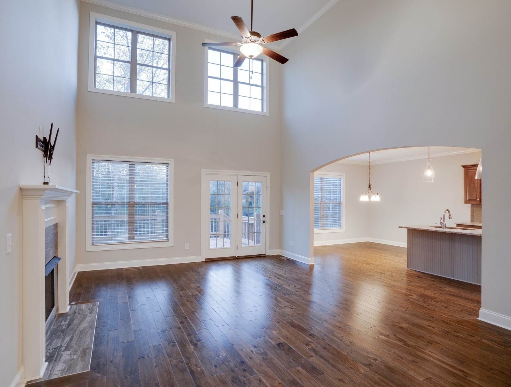 103 Sperance Ln