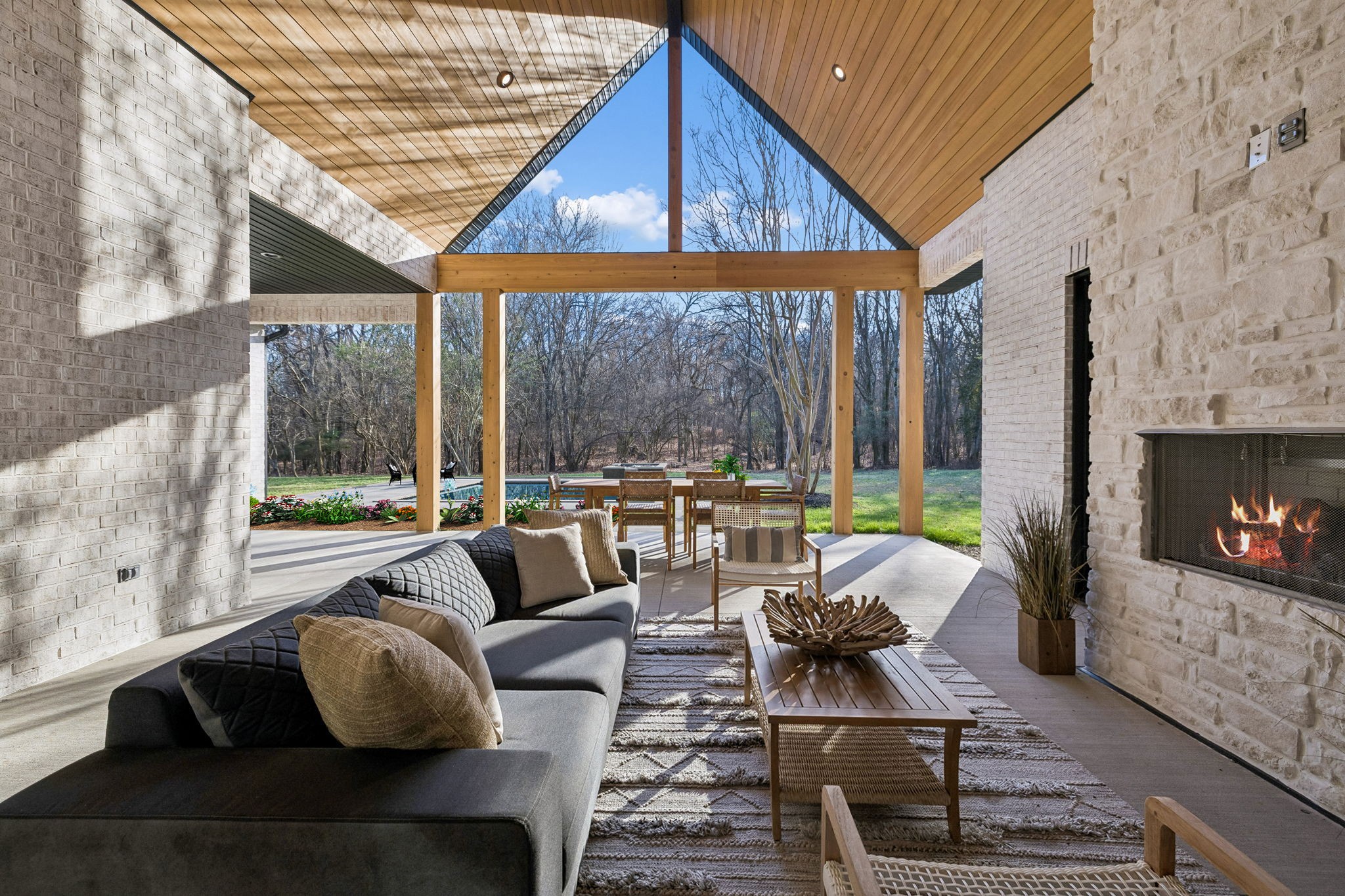 542 Cumberland Hills Dr