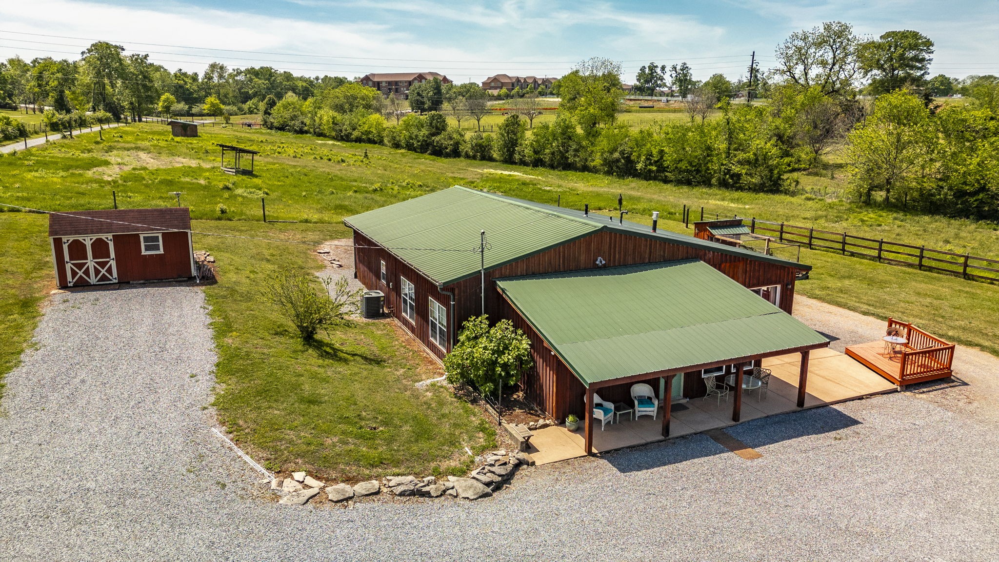 208 Harris Ln