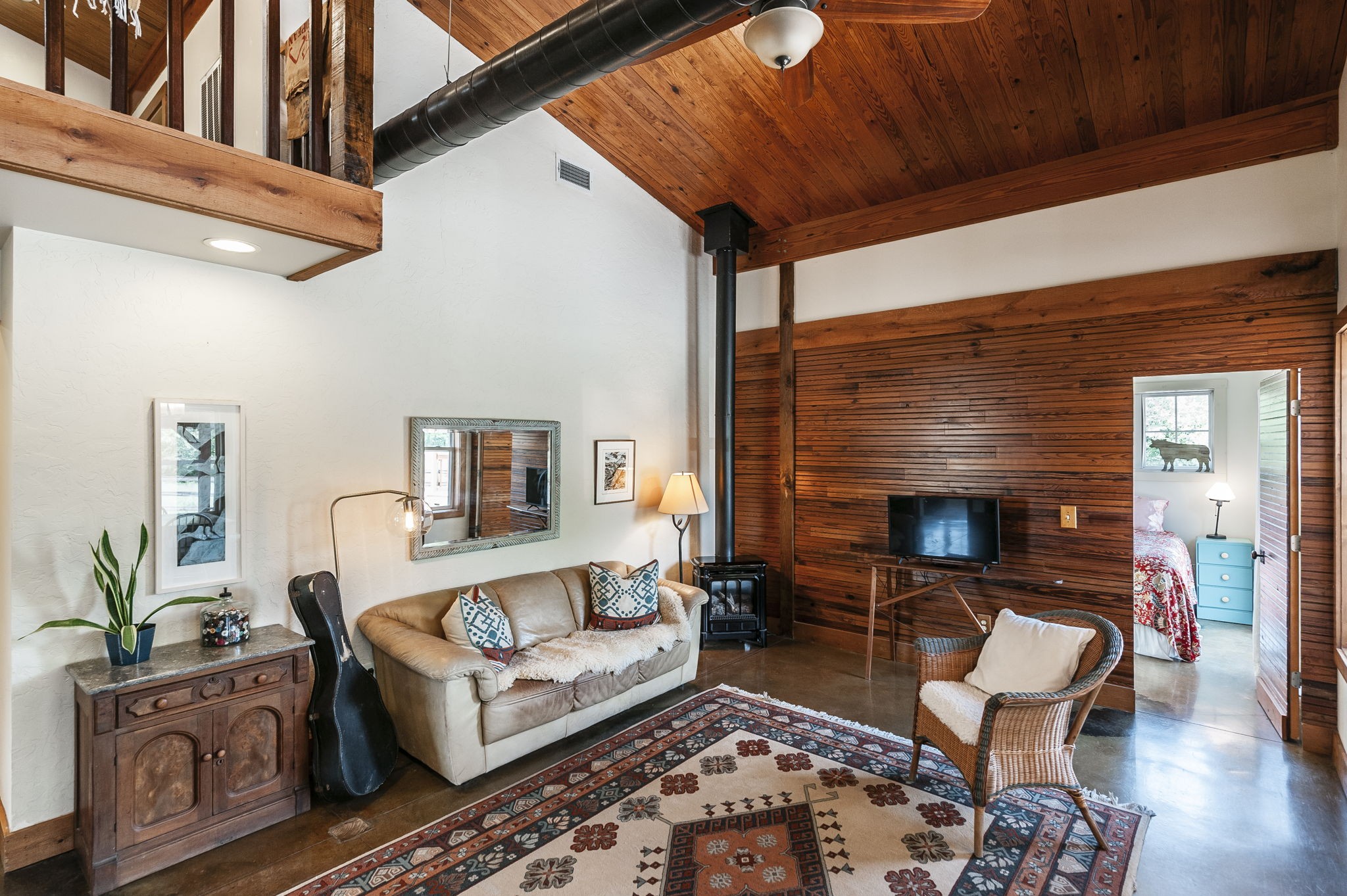 208 Harris Ln