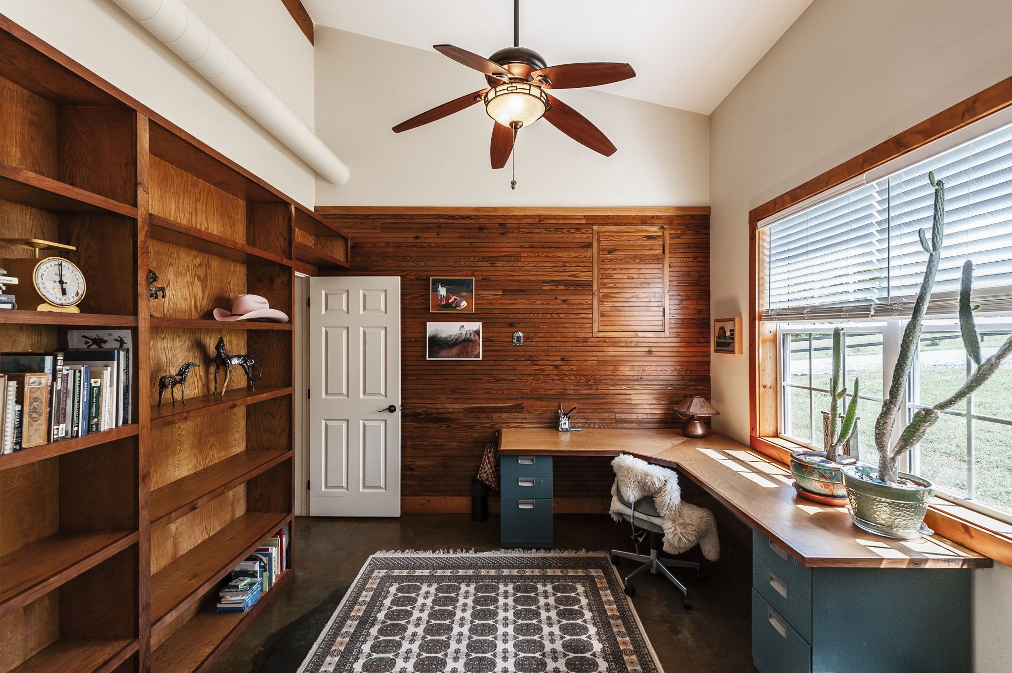 208 Harris Ln