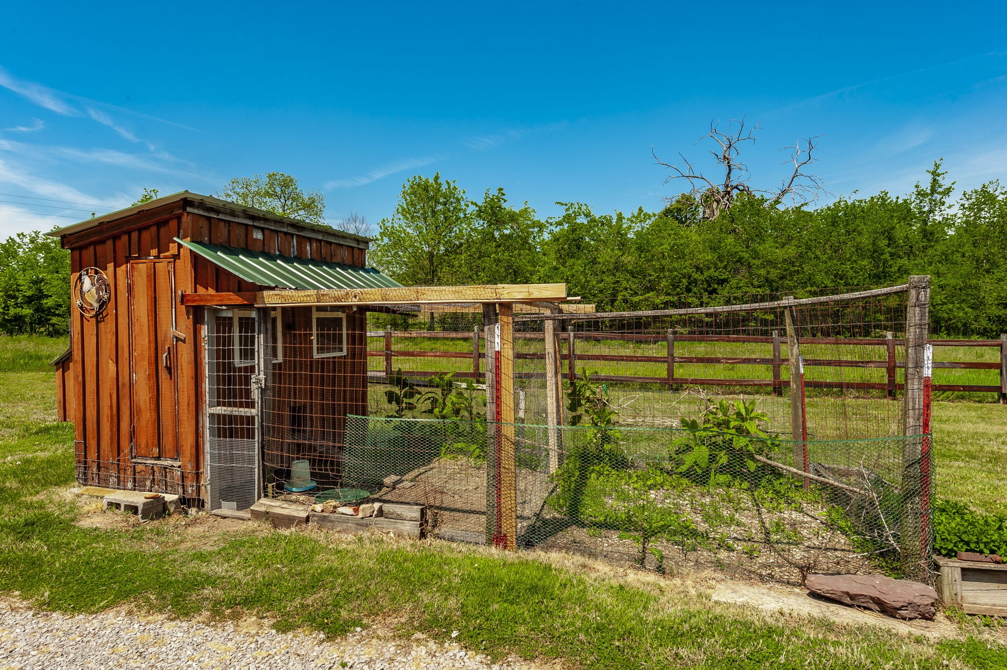 208 Harris Ln