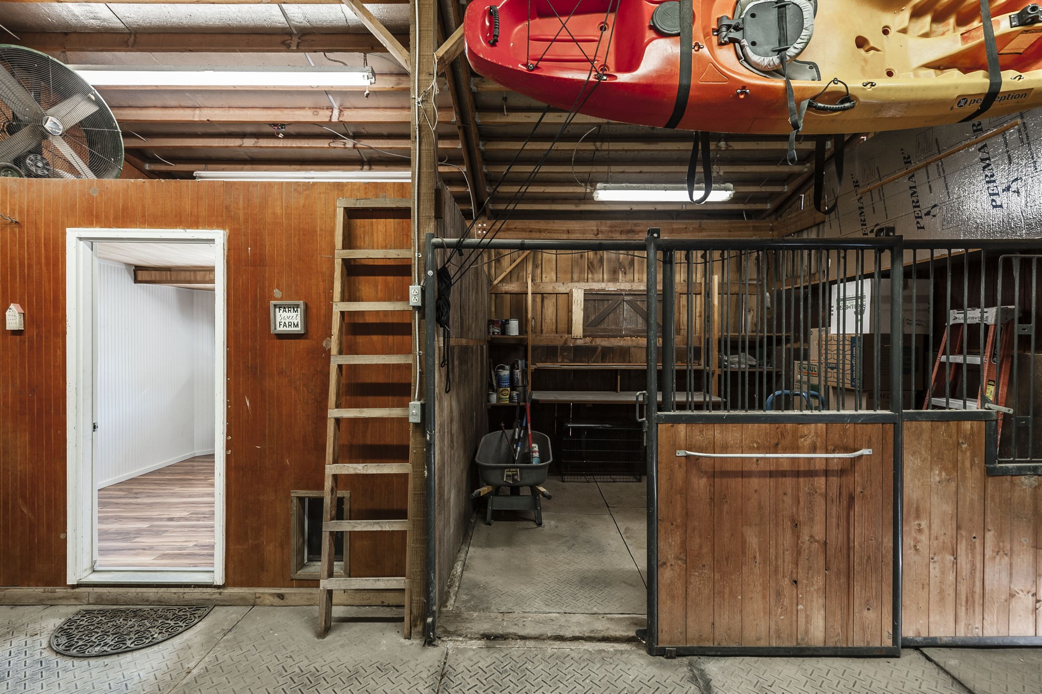 208 Harris Ln