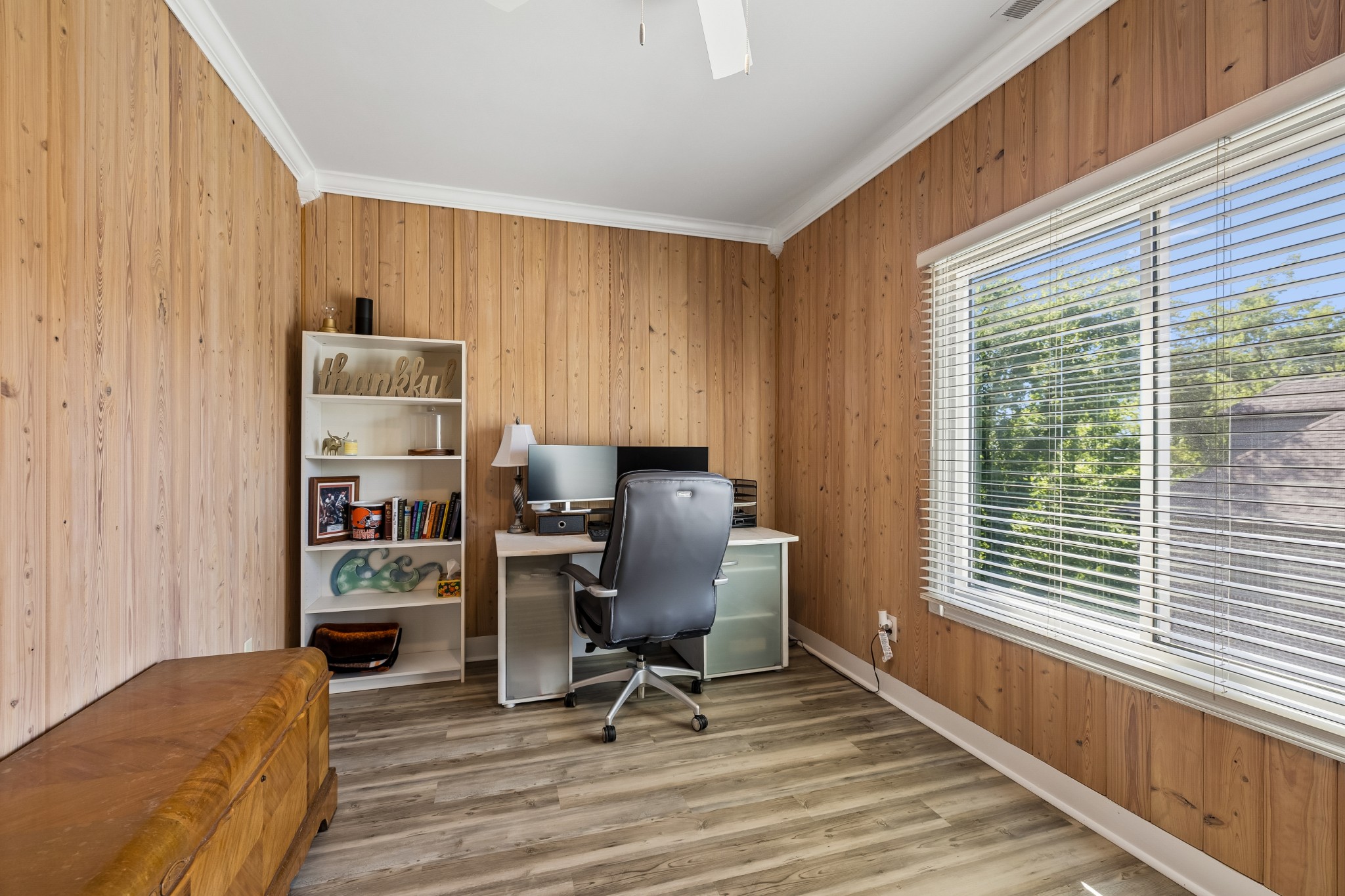 1011 Rosemont Ter