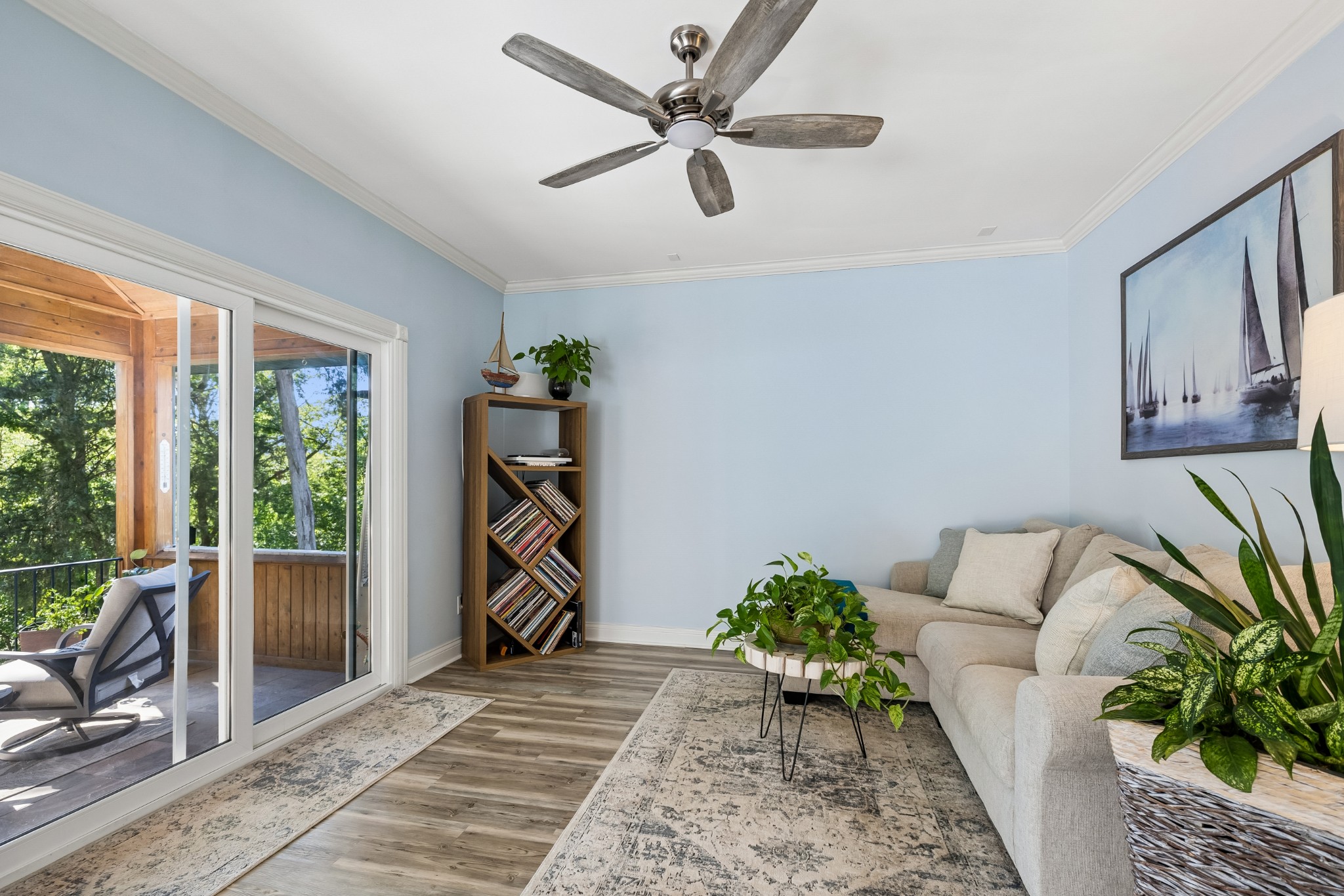 1011 Rosemont Ter