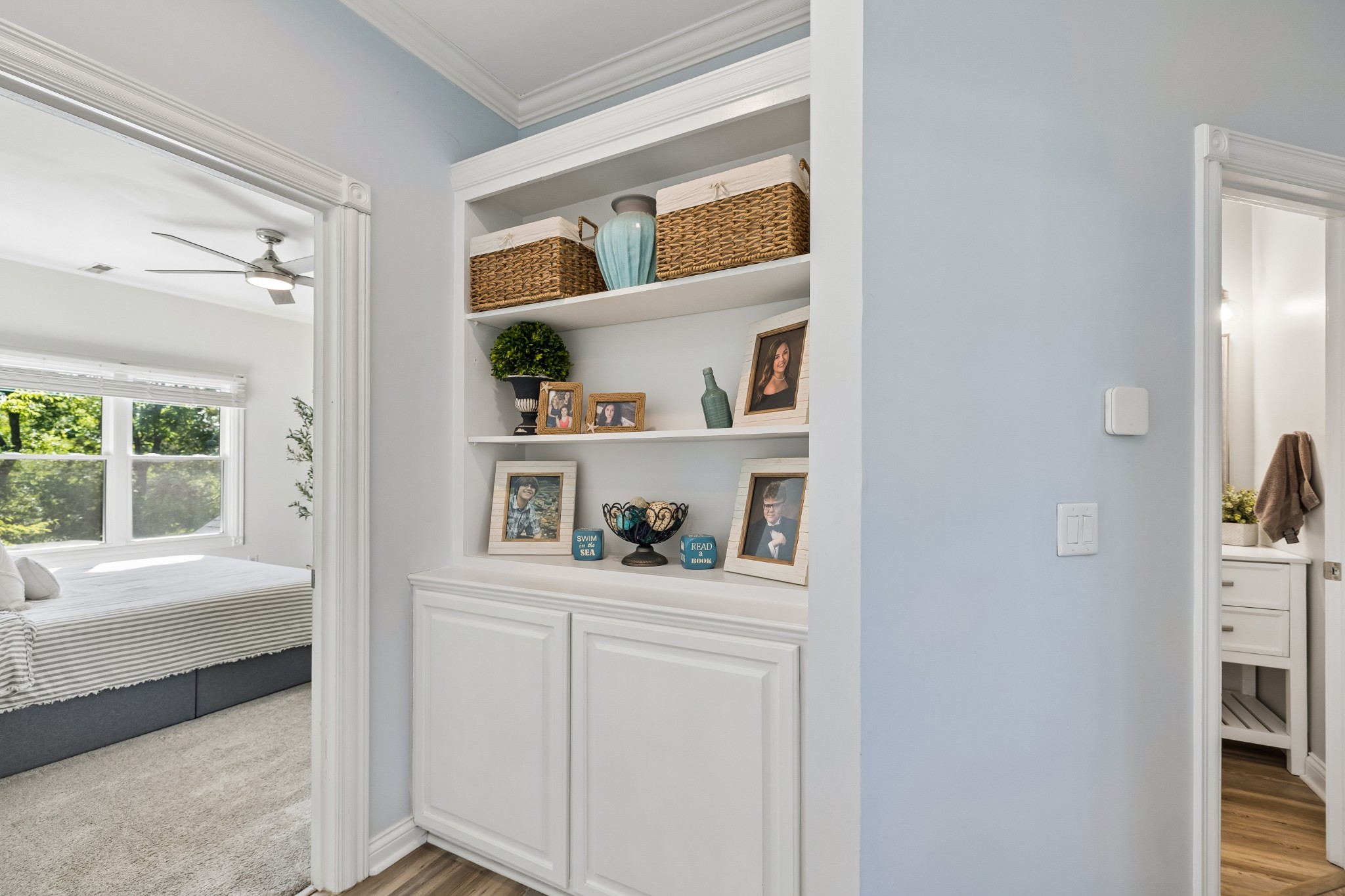 1011 Rosemont Ter
