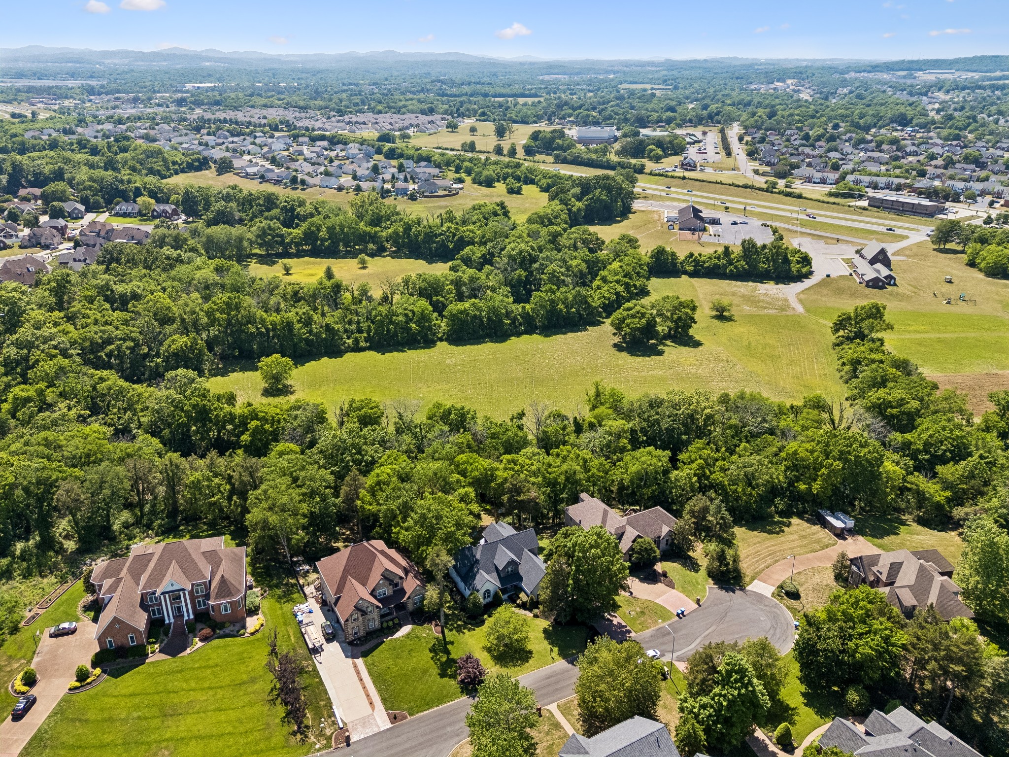 1011 Rosemont Ter