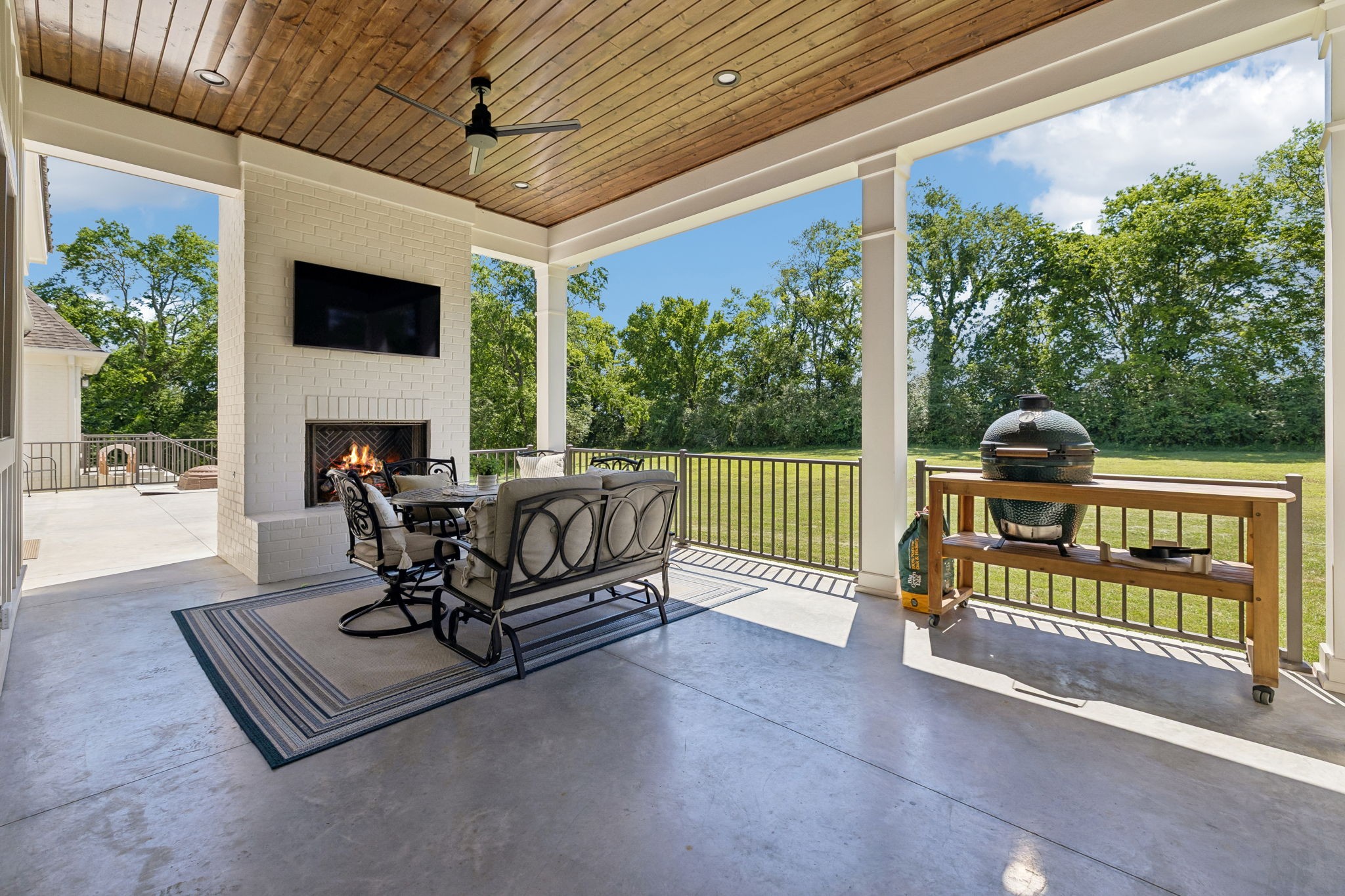 197E Bugg Hollow Rd