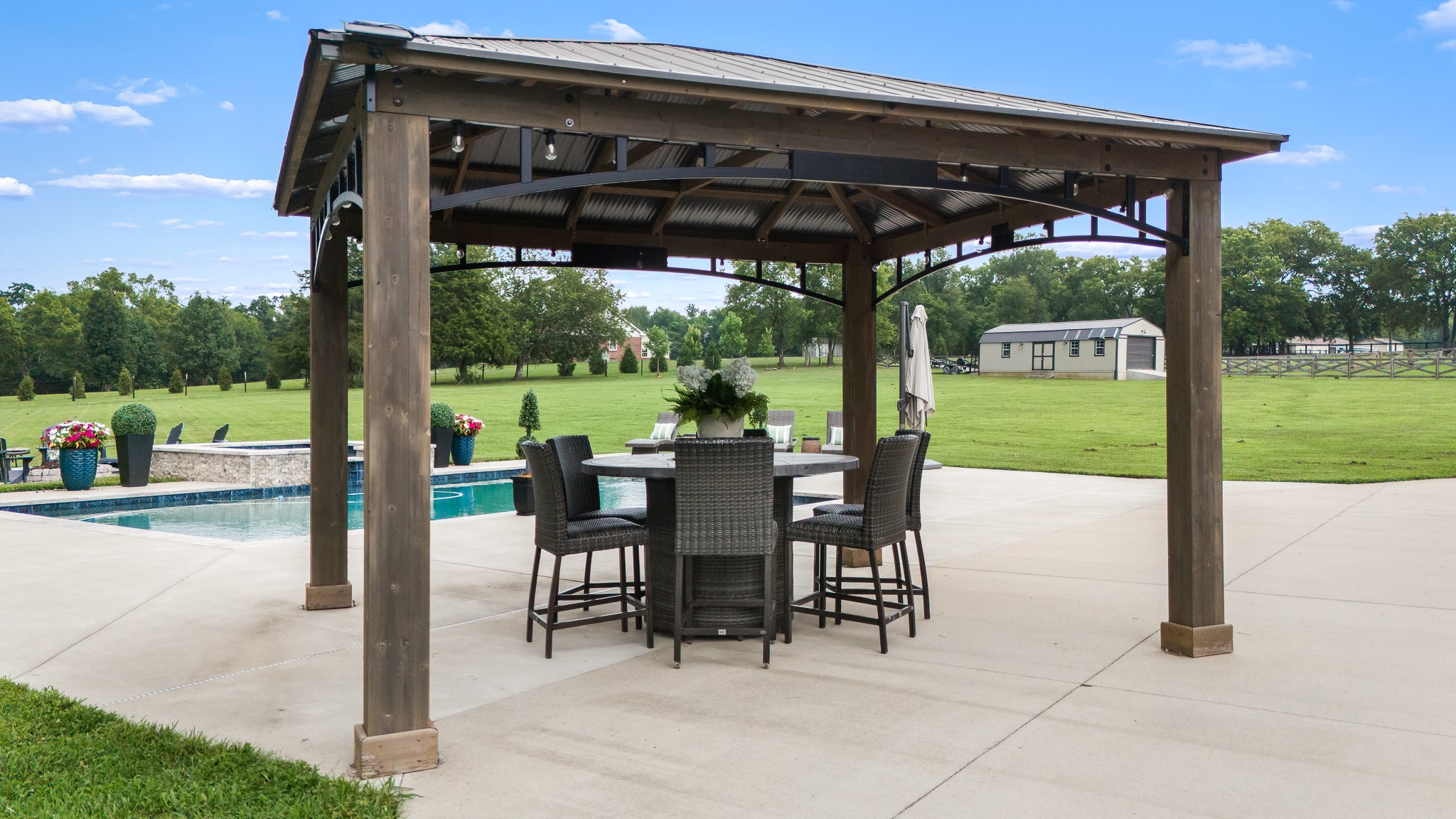 825A Douglas Bend Rd