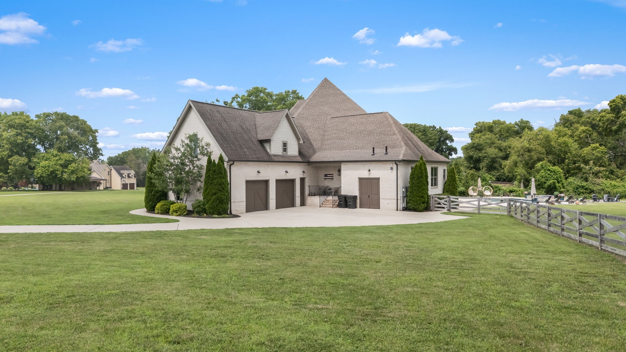 825A Douglas Bend Rd