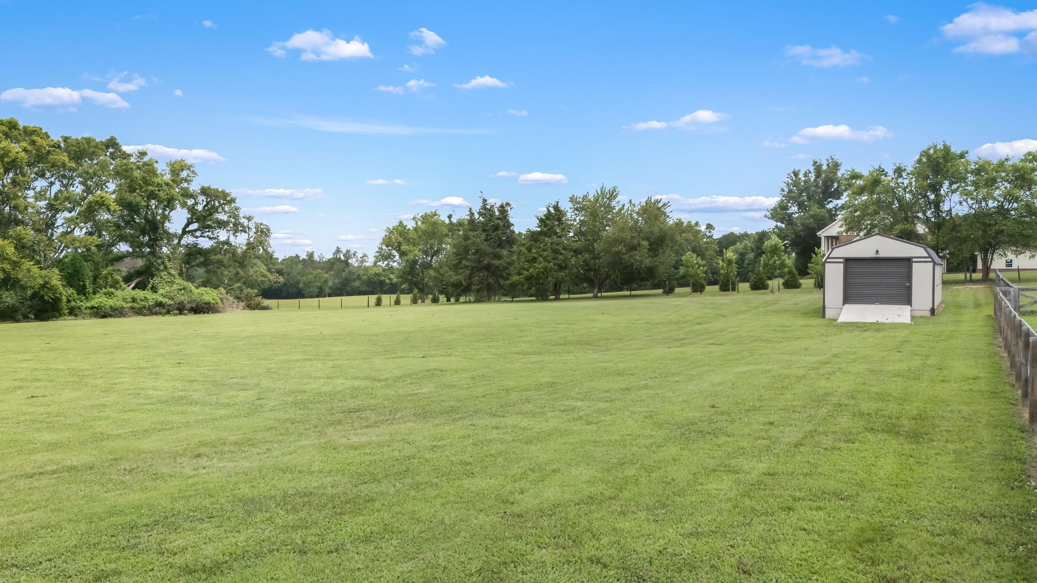 825A Douglas Bend Rd
