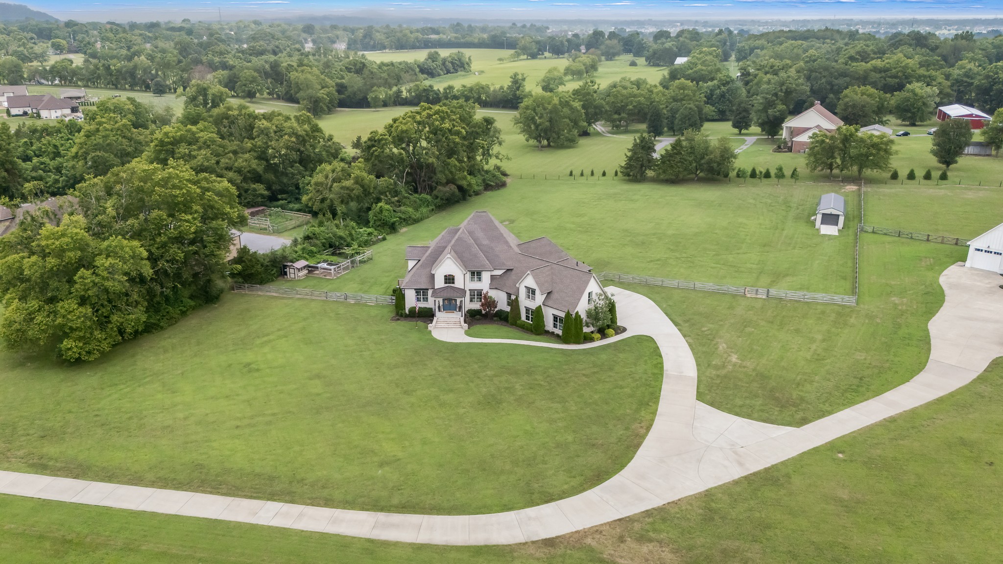 825A Douglas Bend Rd