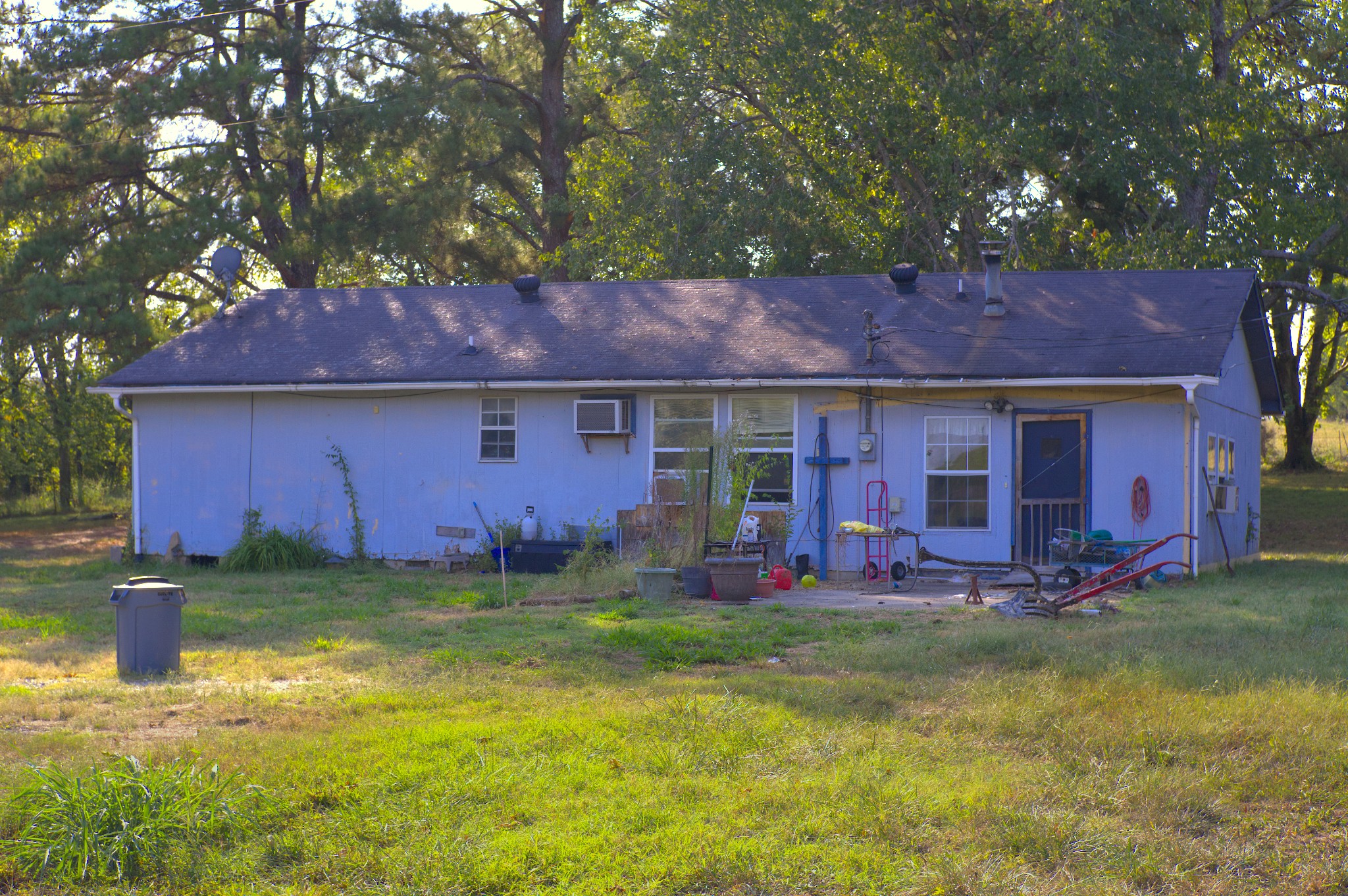 362 Neals Ln