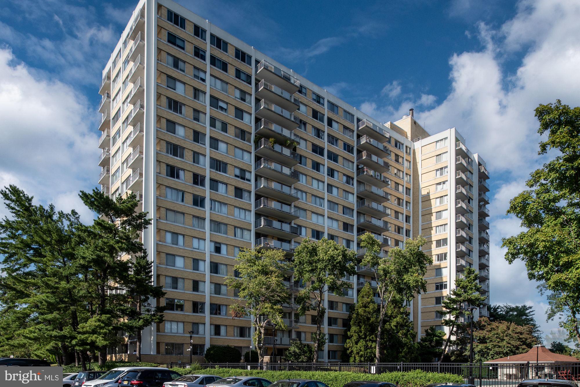 301 N Beauregard St #306