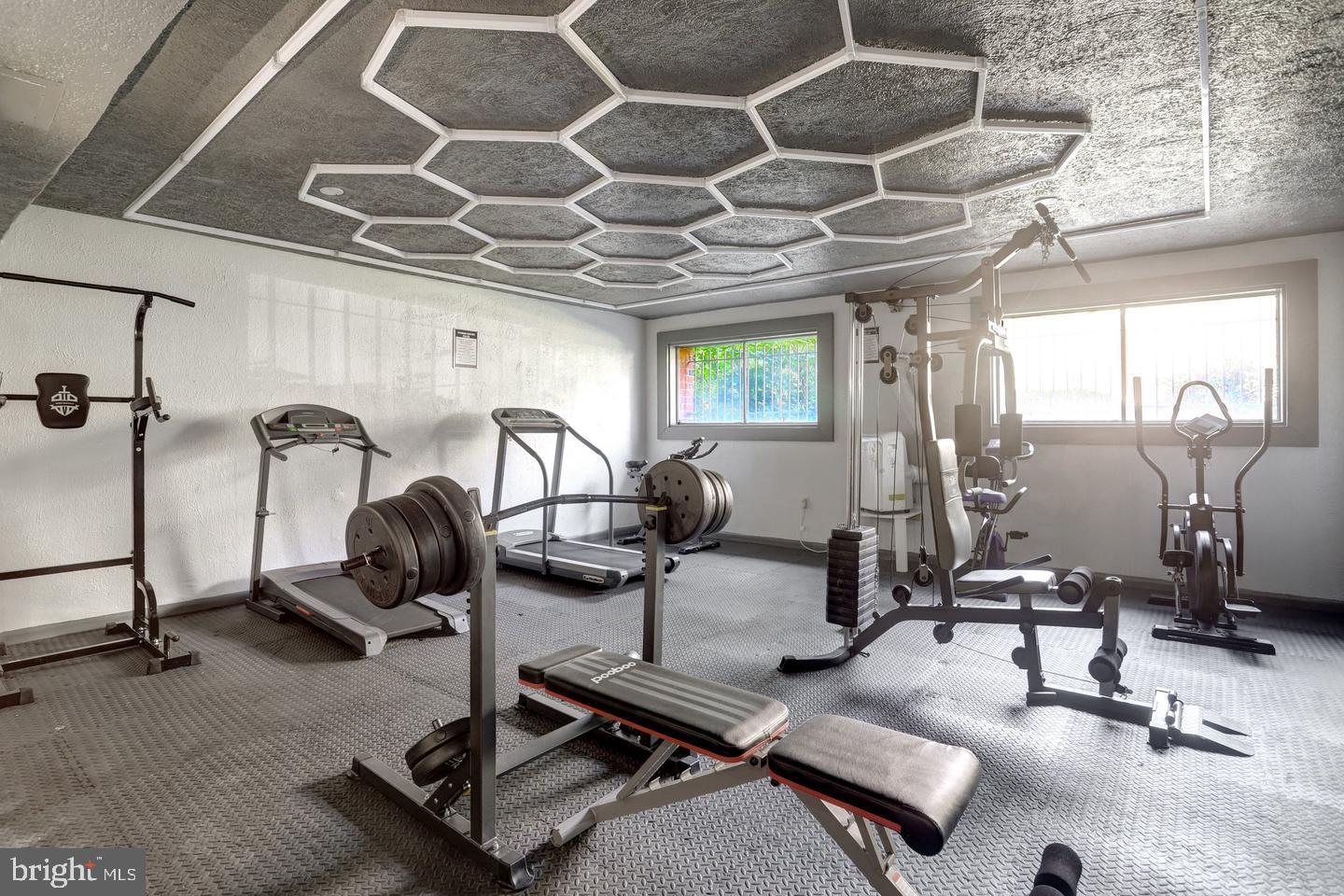 401 N ARMISTEAD STREET 504