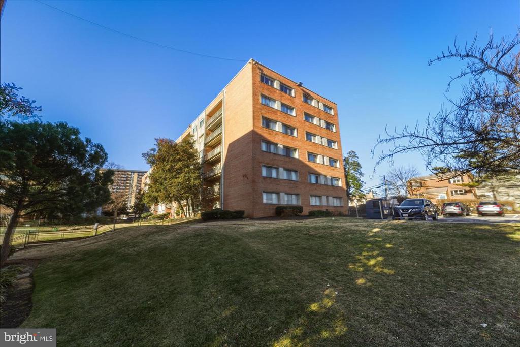 401 N ARMISTEAD STREET 504