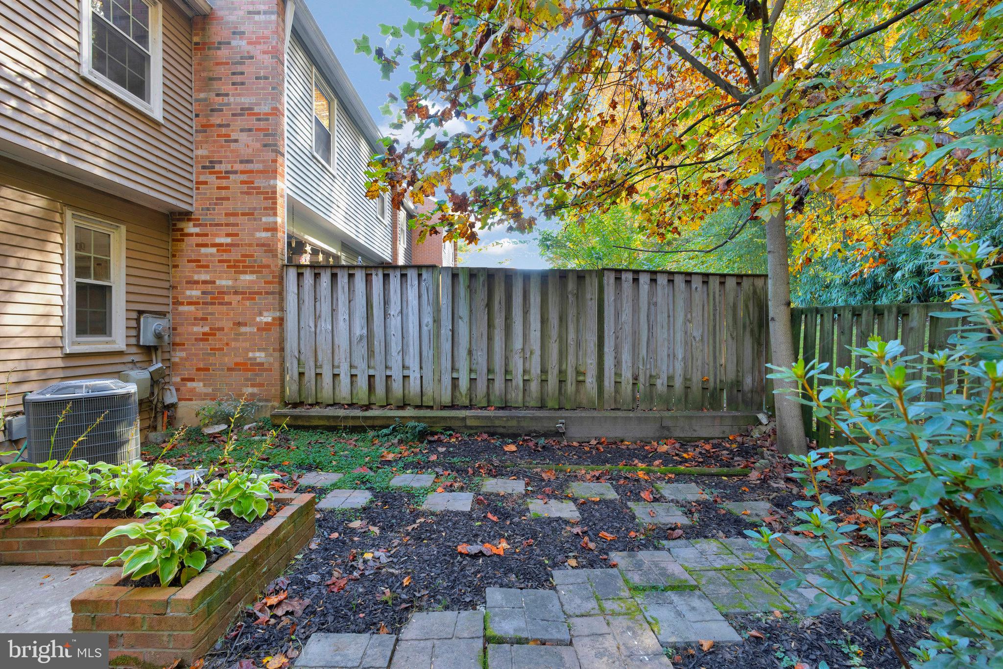 8387 Uxbridge COURT