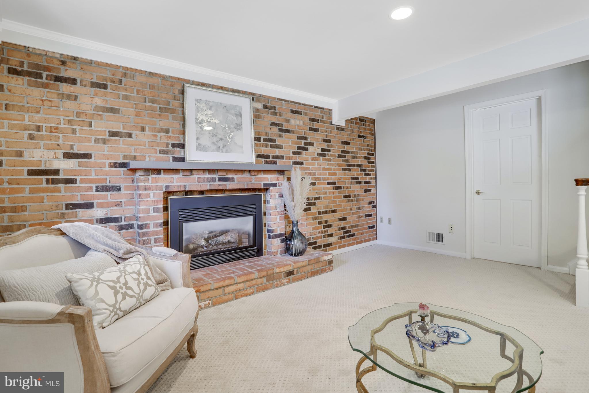 3801 Cobblestone Ct
