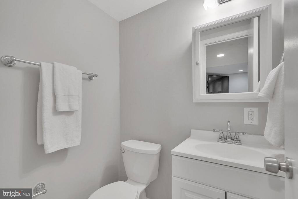 2921 ESPANA CT