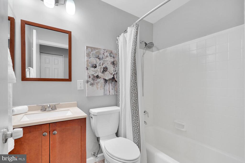 2921 ESPANA CT