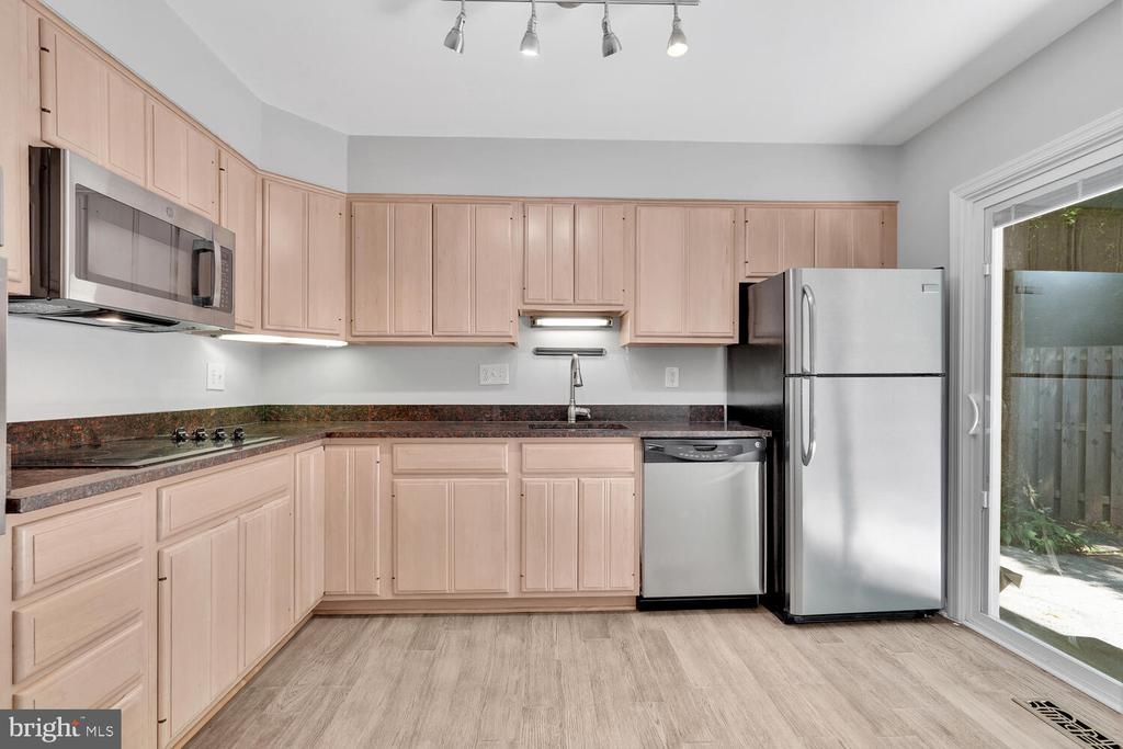 2921 ESPANA CT