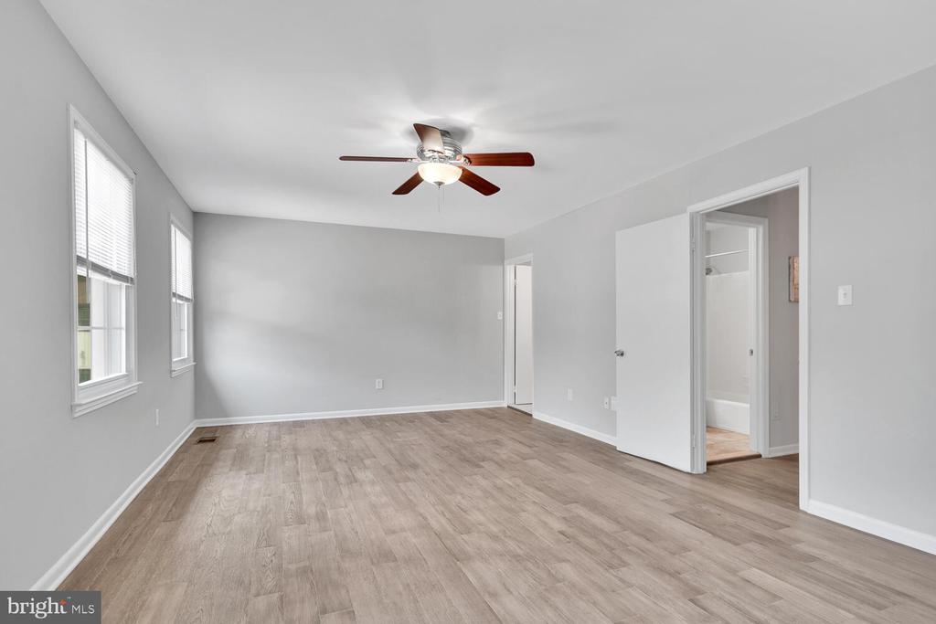 2921 ESPANA CT