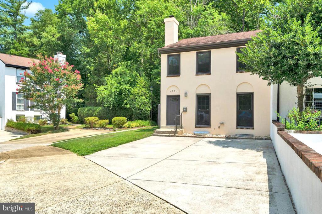 2921 ESPANA CT