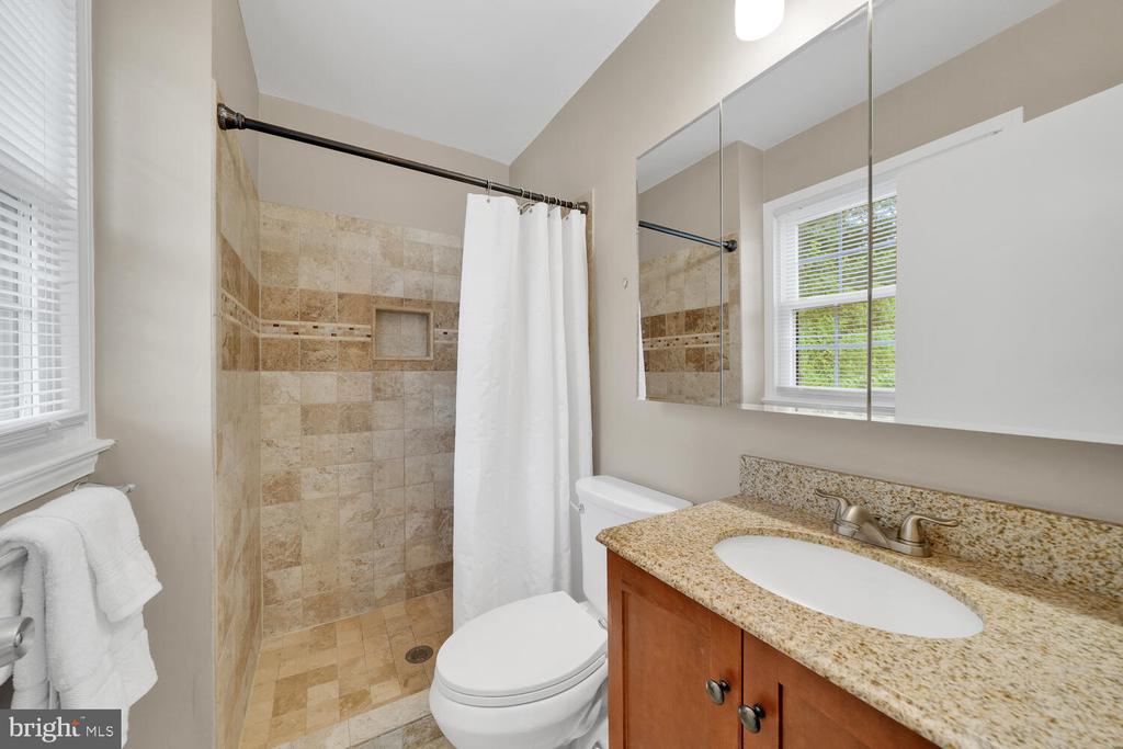 2921 ESPANA CT