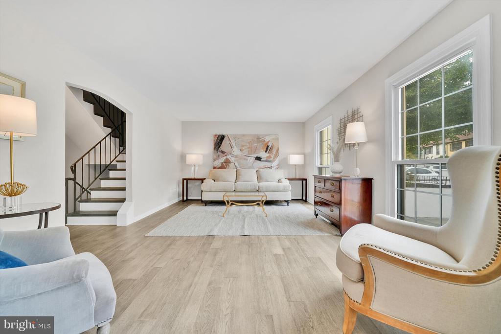 2921 ESPANA CT