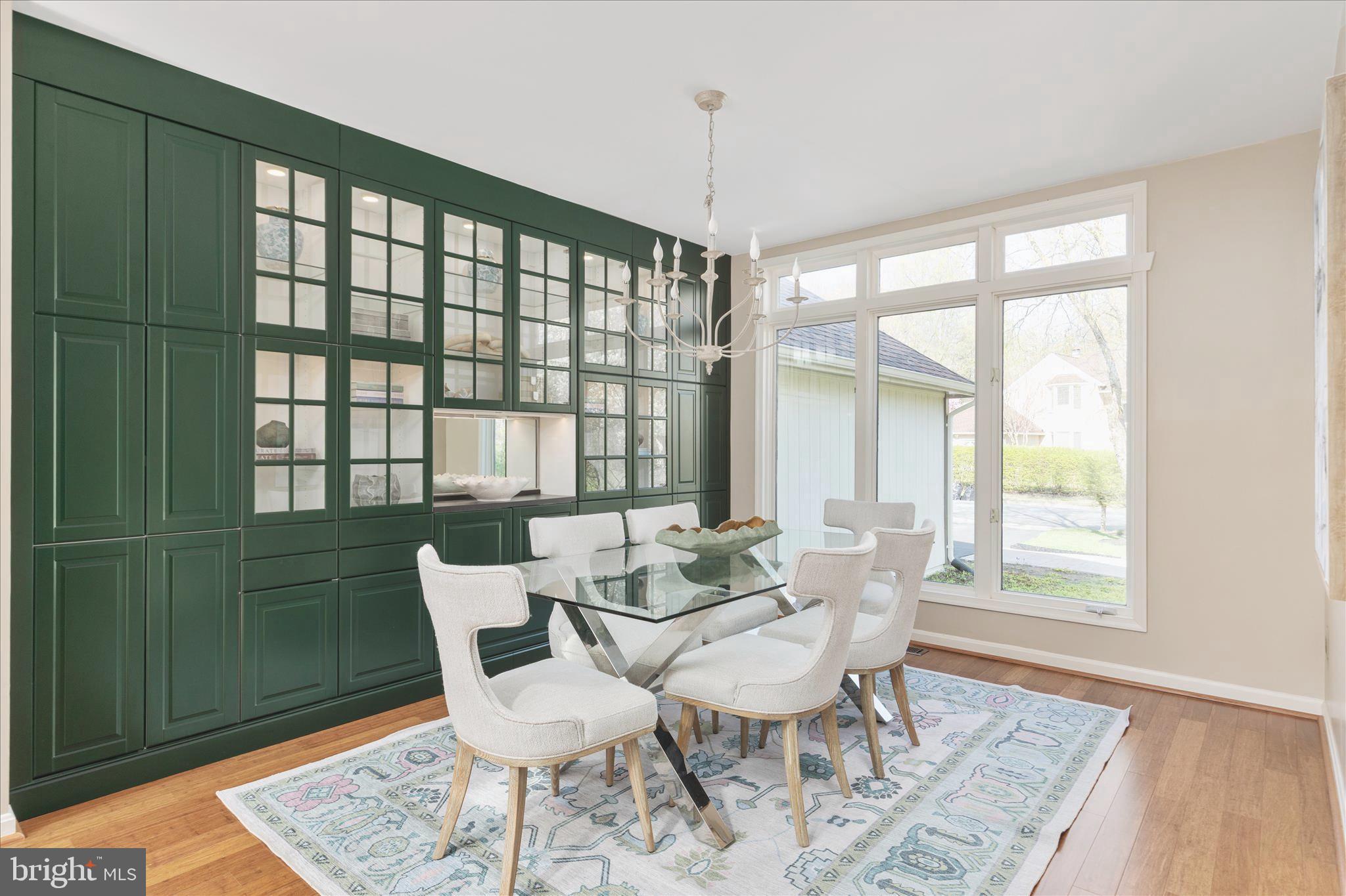 9107 MEADOWCREEK LANE