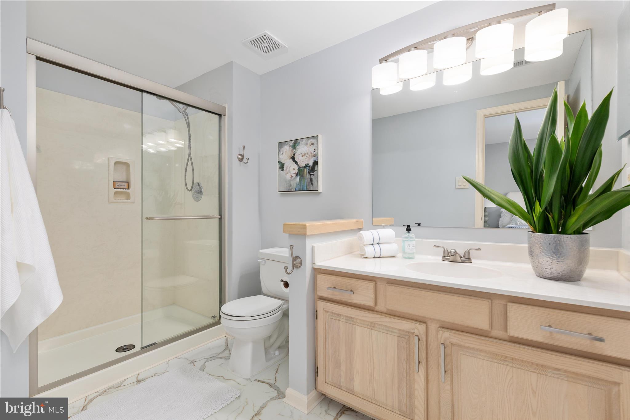 9107 MEADOWCREEK LANE