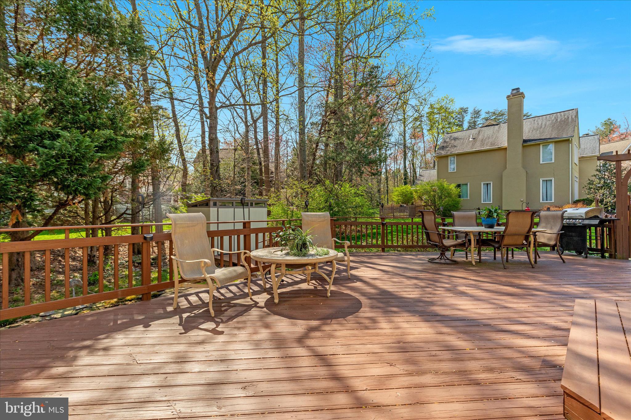 9107 MEADOWCREEK LANE