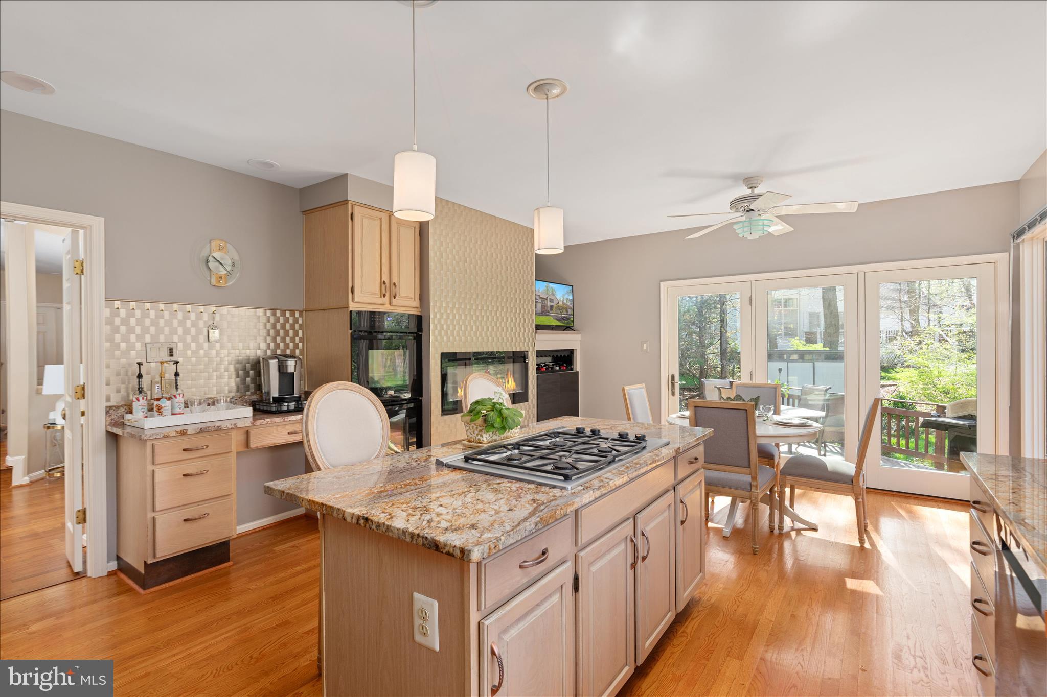 9107 MEADOWCREEK LANE