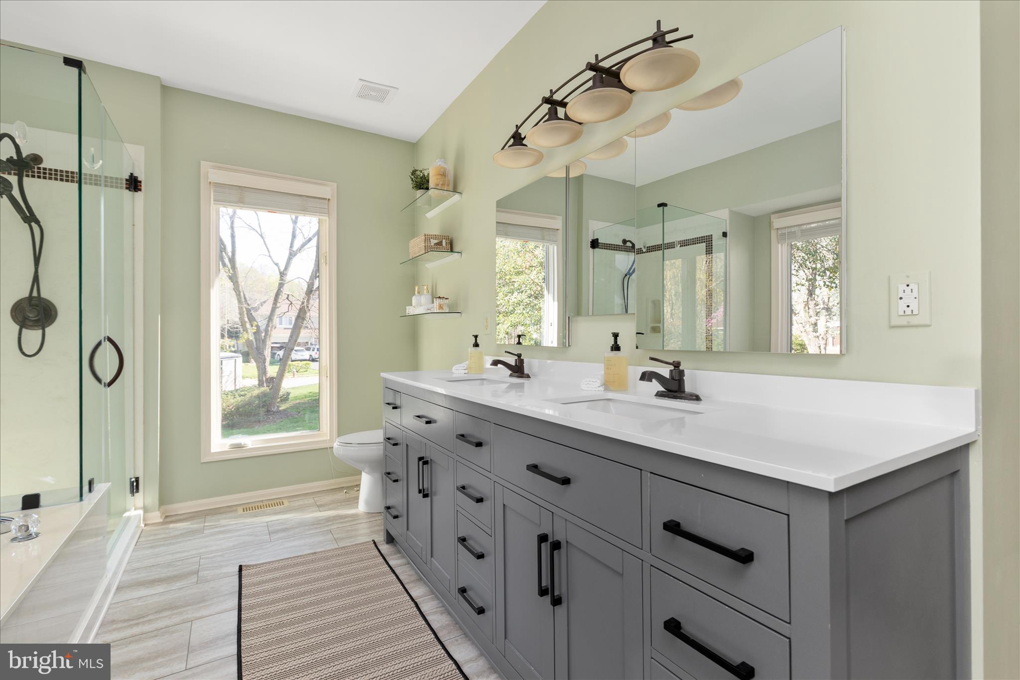 9107 MEADOWCREEK LANE