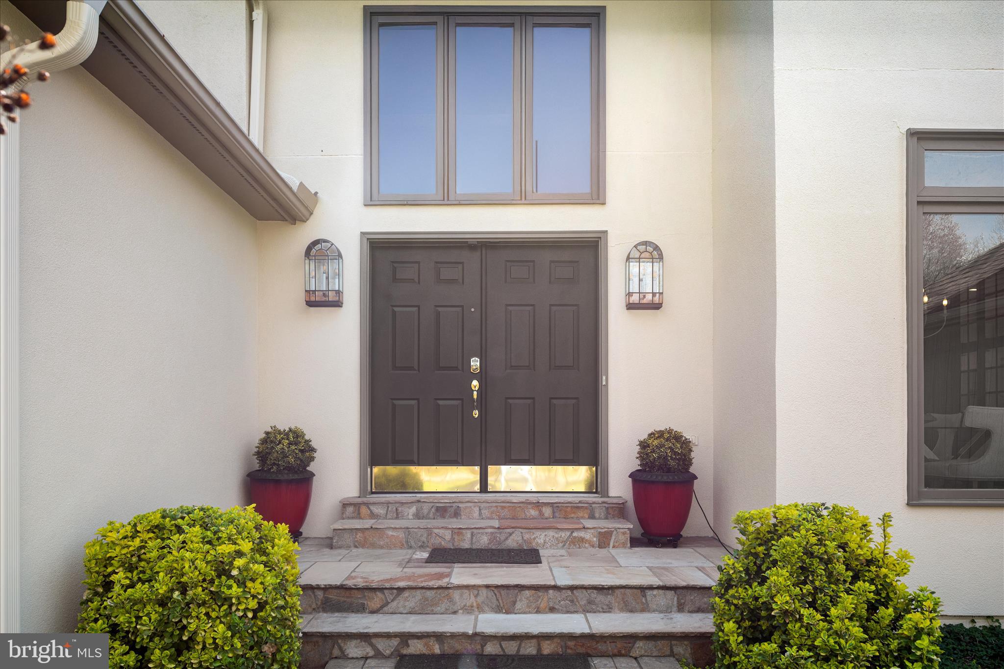 9107 MEADOWCREEK LANE