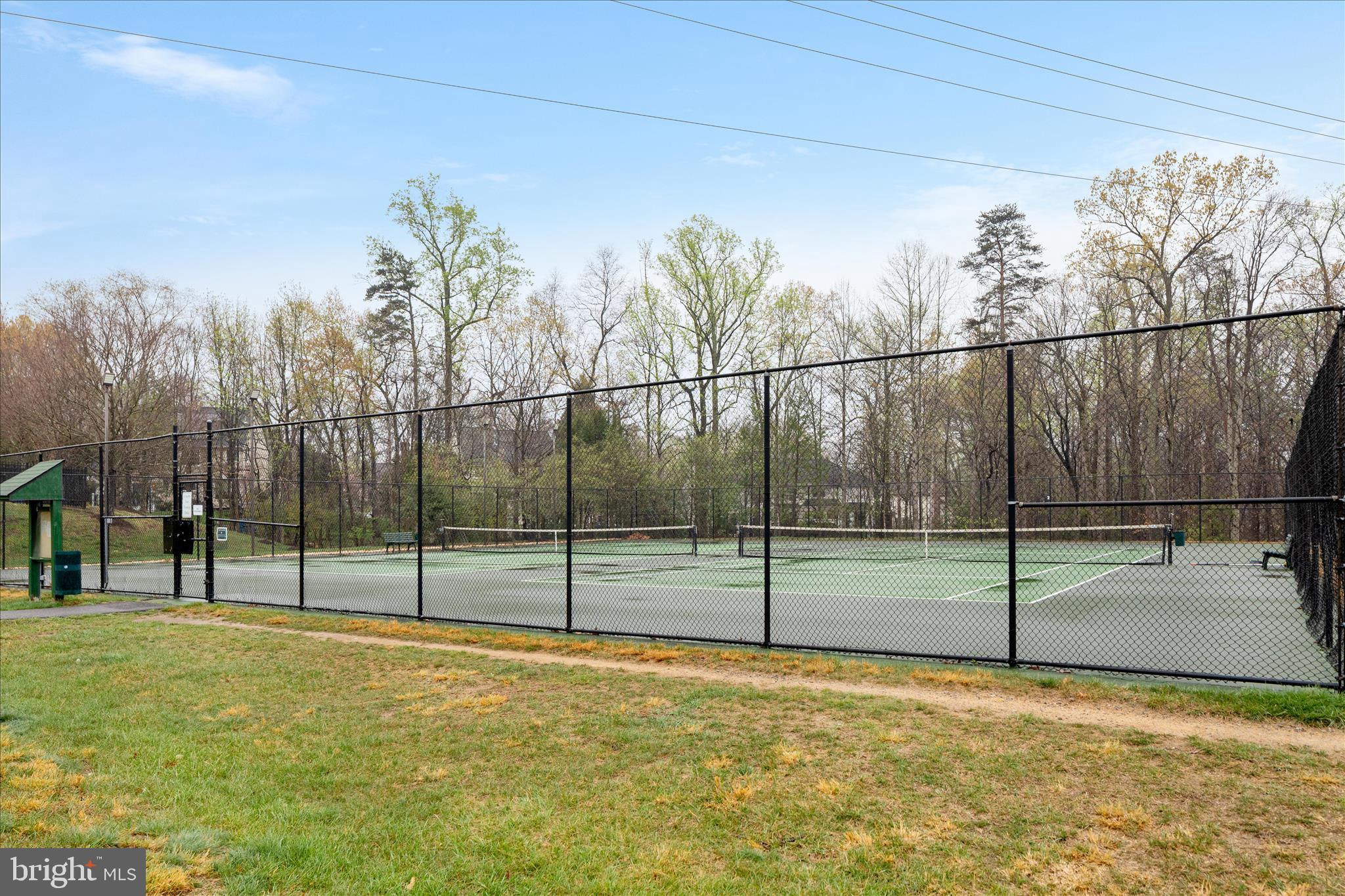 9107 MEADOWCREEK LANE