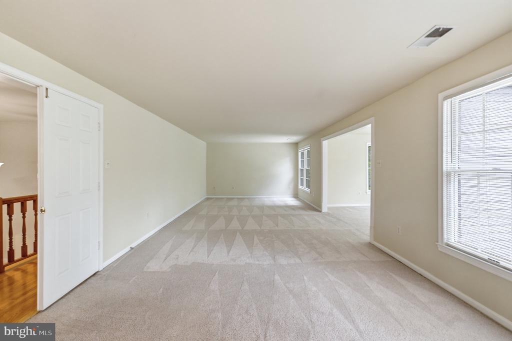 2725 OLDEWOOD DRIVE
