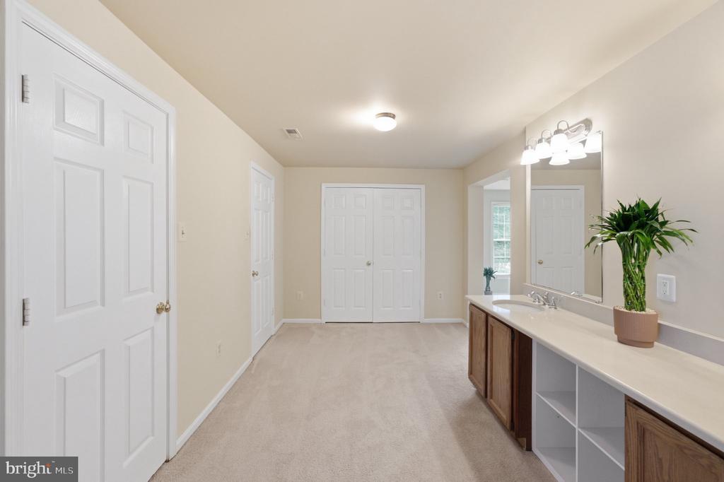 2725 OLDEWOOD DRIVE