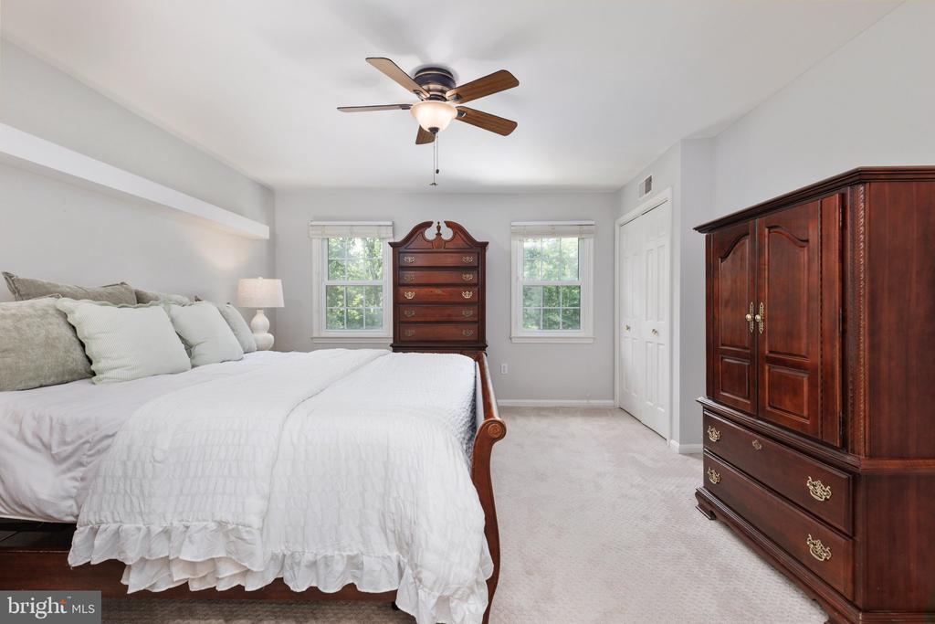 10618 SHADOW LANE