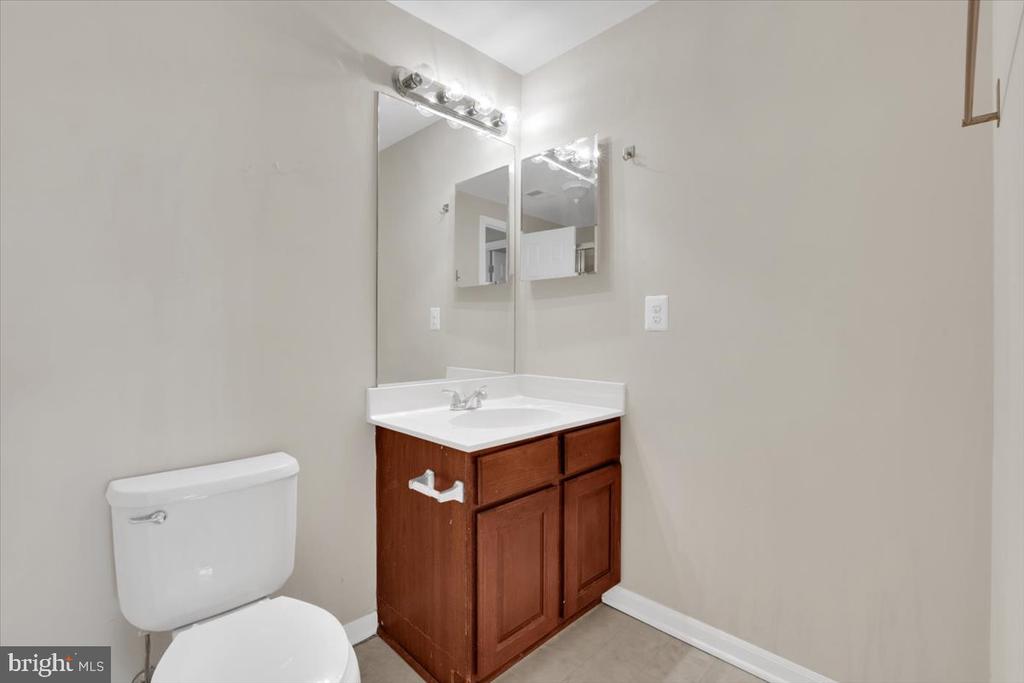 3351 CANTON CT
