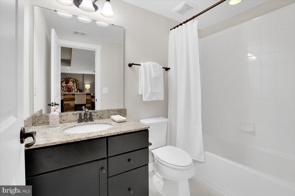 17149 Gullwing Dr
