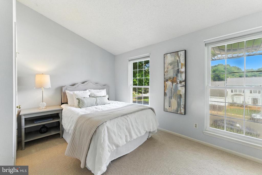 2789 Maple Ridge Dr