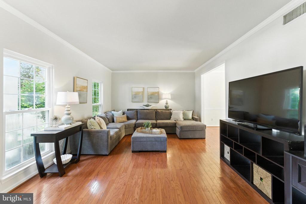 2789 Maple Ridge Dr
