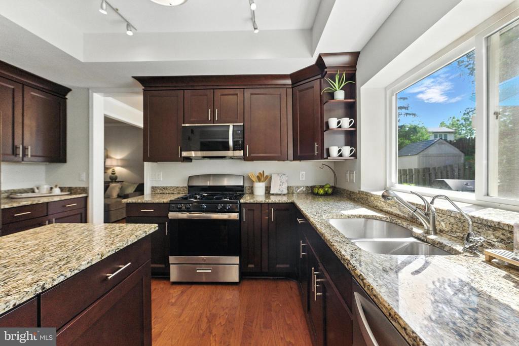 2789 Maple Ridge Dr