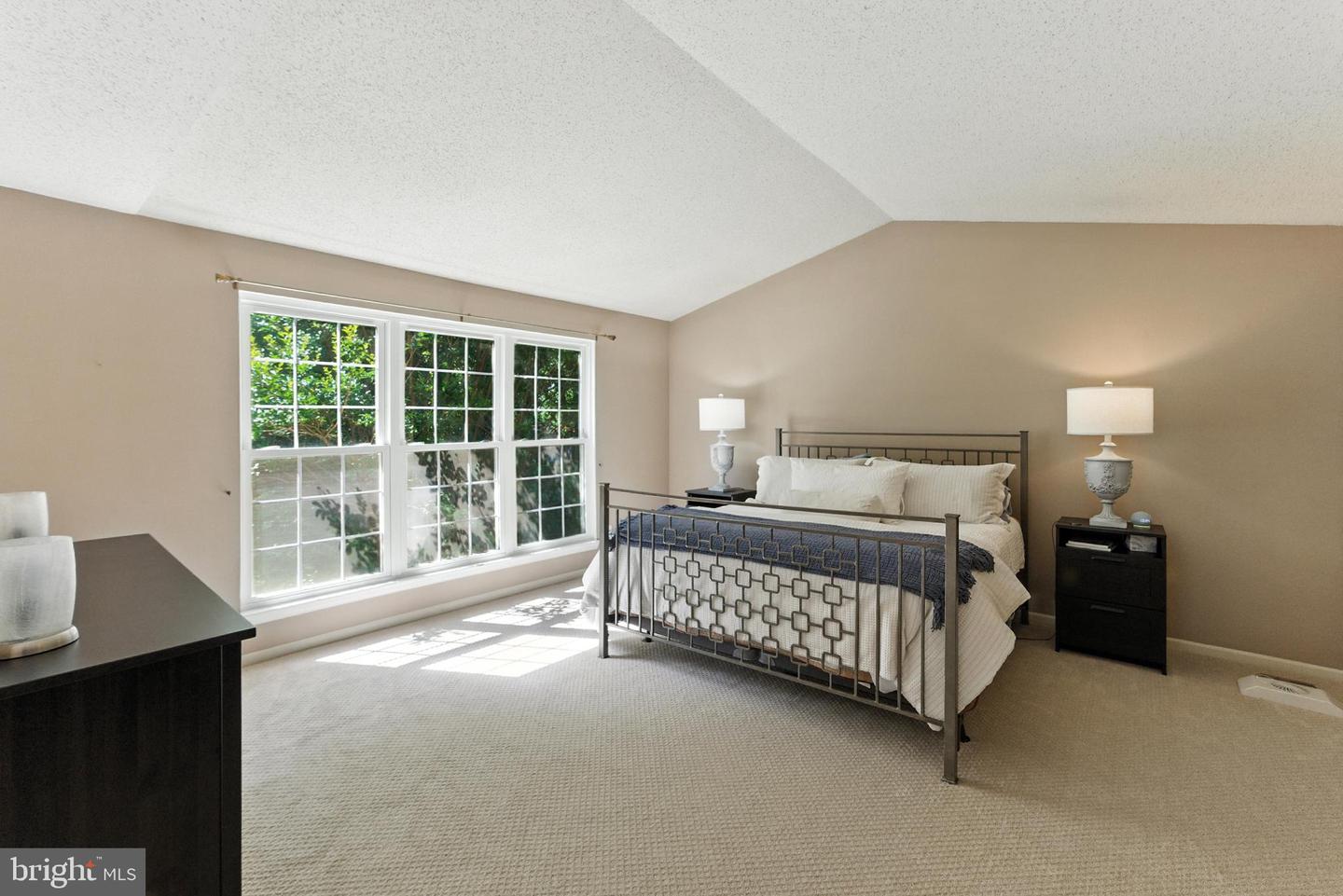 2789 Maple Ridge Dr