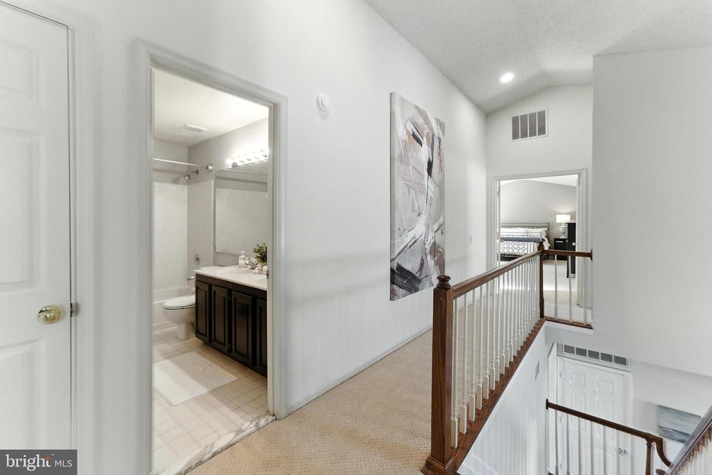 2789 Maple Ridge Dr